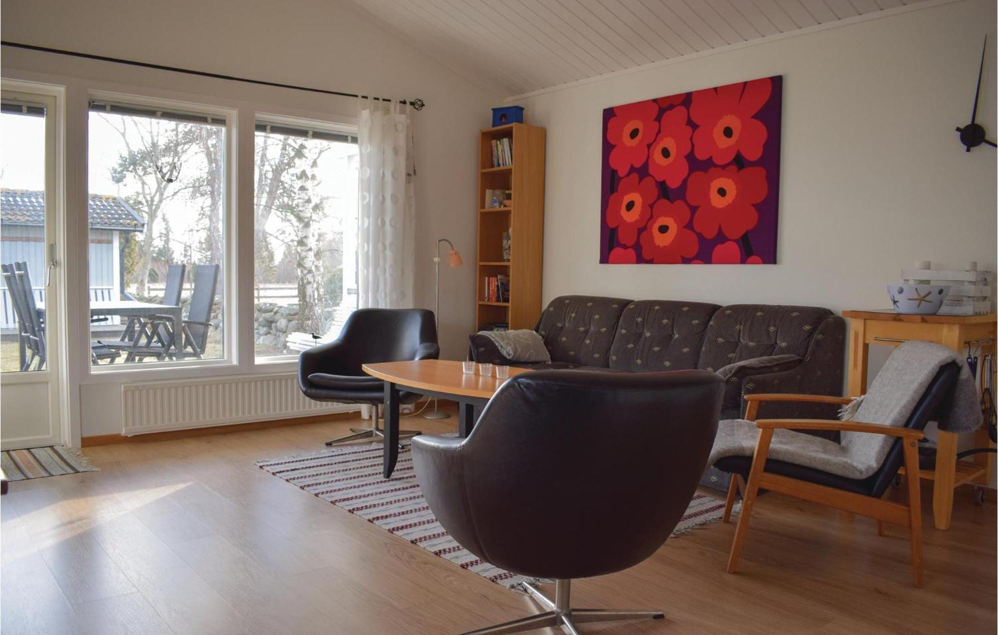 Amazing Home In Loettorp With House Sea View Екстериор снимка